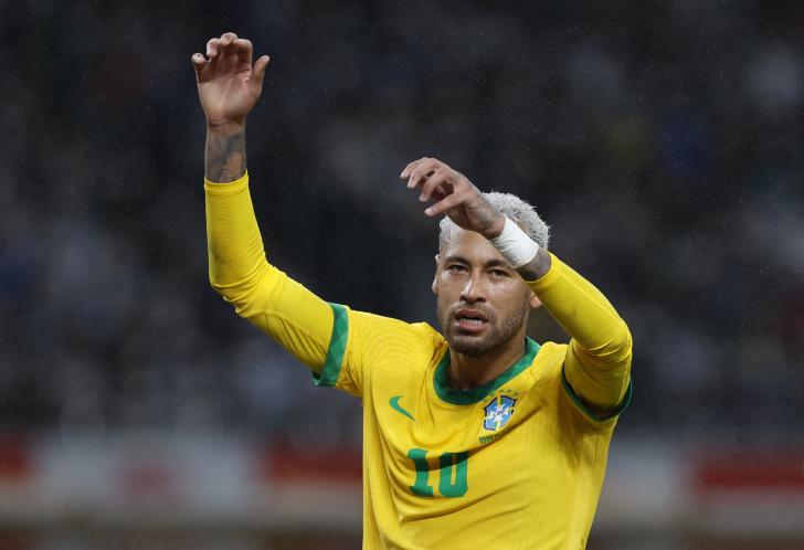 Neymar podría estar jugando sus últimos partidos con la selección de Brasil (Reuters)