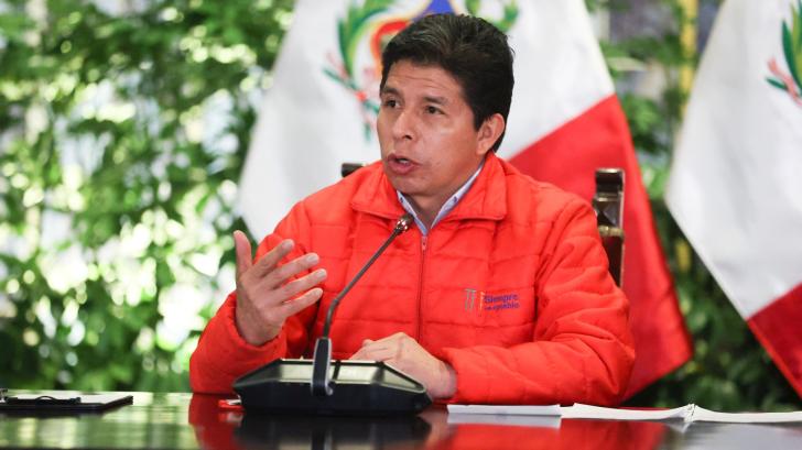 El Congreso de Perú admitió la denuncia contra Pedro Castillo por liderar una presunta organización criminal.