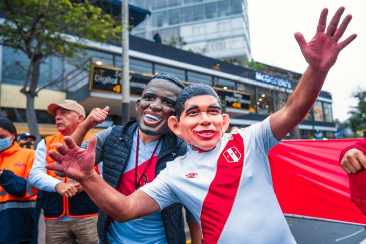 Los mensajes de apoyo de los hinchas a la selección peruana / Créditos: Mun Miraflores.