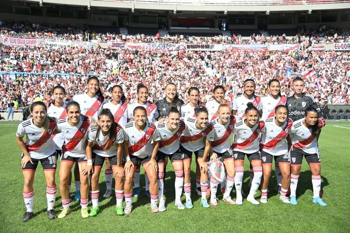 El Femenino de River jugó con San Lorenzo en un Monumental copado. (Prensa River Plate)
